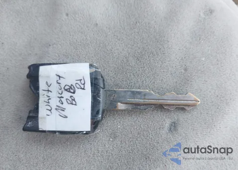 2006 Mercury Grand Marquis Gs z USA, uszkodzony, nr VIN 2MEFM74V46X620565